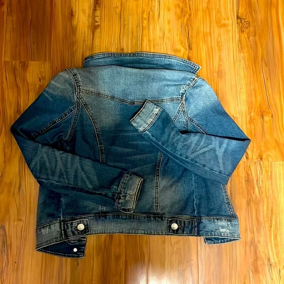 Jean jacket - Picture 3 of 3